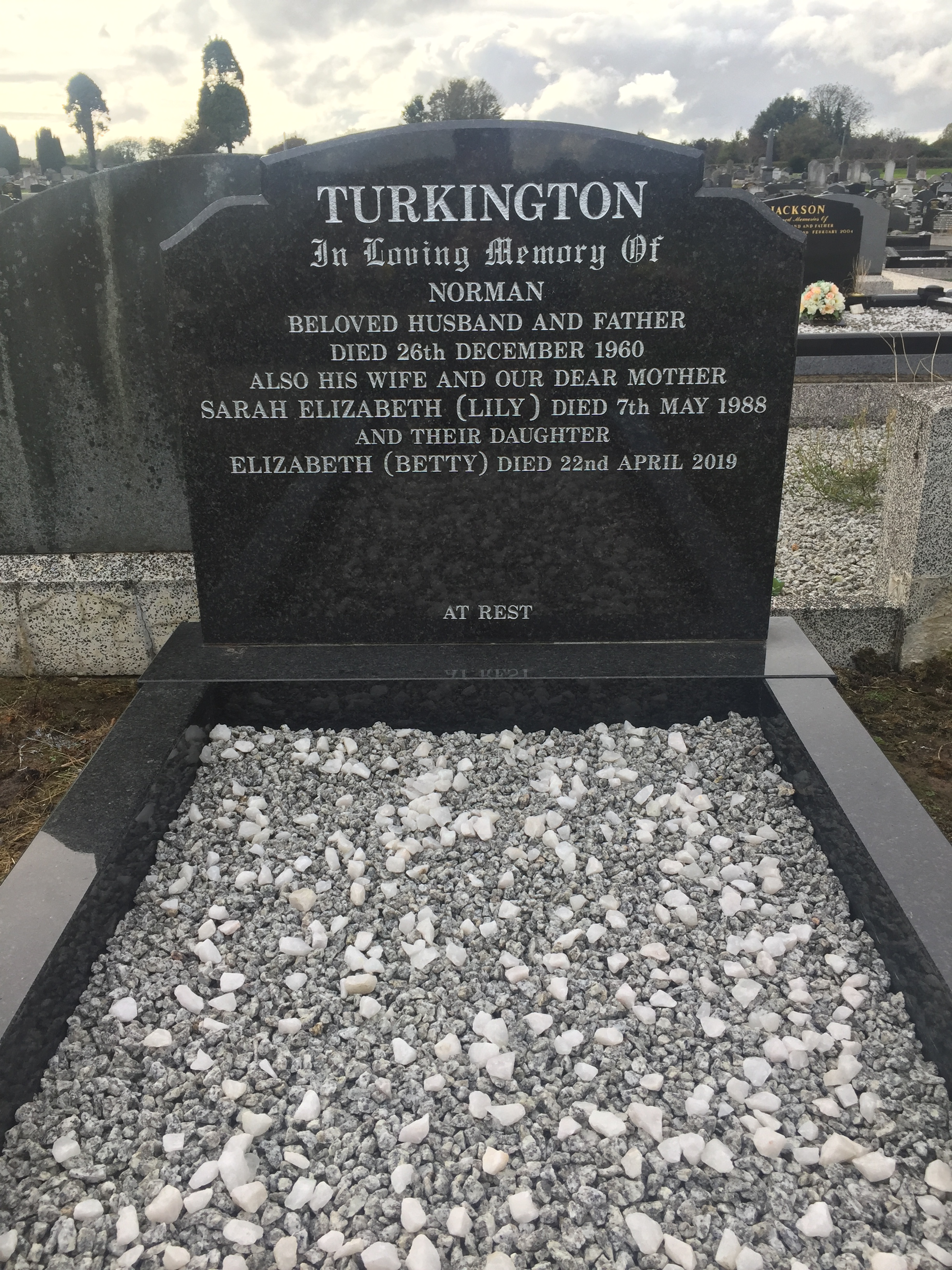 8A1715A4-FC4A-4D5F-A1B3-04A81706978B