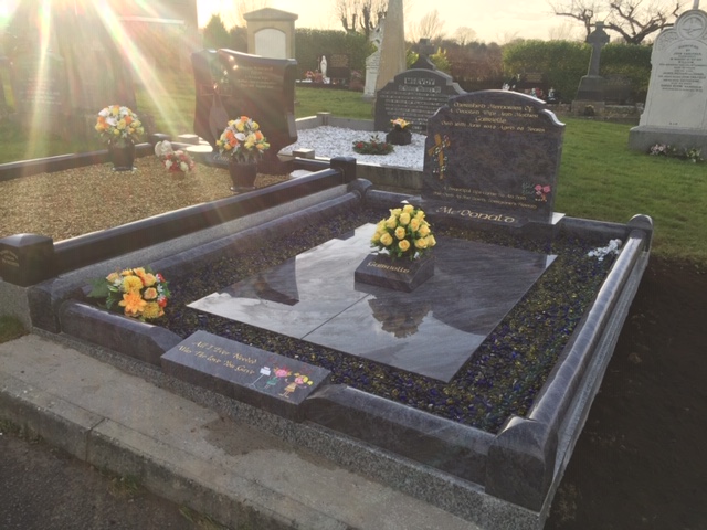 Recently Completed Memorials – Ronnie Russell Ltd
